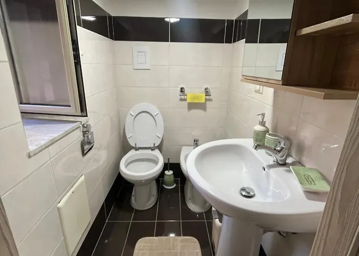 Casa Duezerosei A 5 Minuti Dall Aeroporto Di Дом отдыха